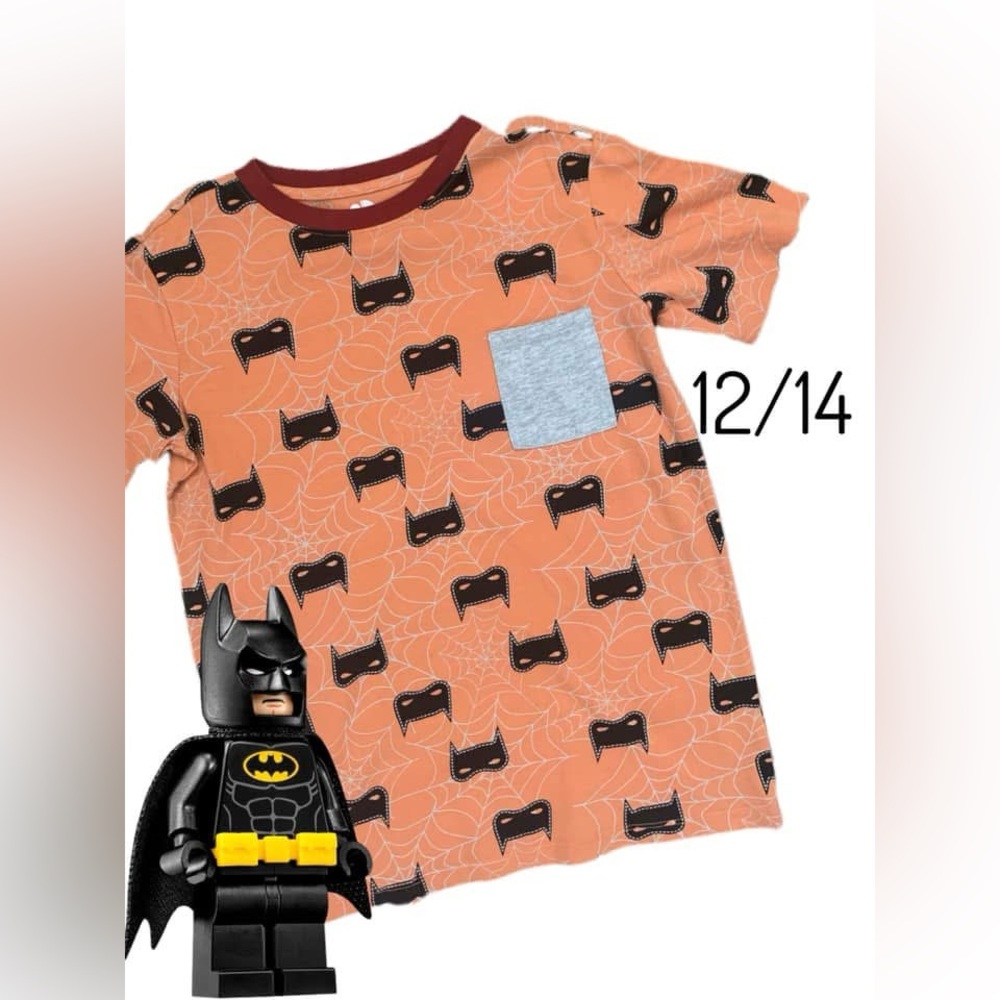 Dot Dot Smile Orange Batman Short Sleeve Tee